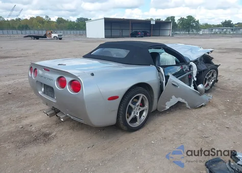 2004 Chevrolet Corvette z USA, uszkodzony, nr VIN 1G1YY32G545122989